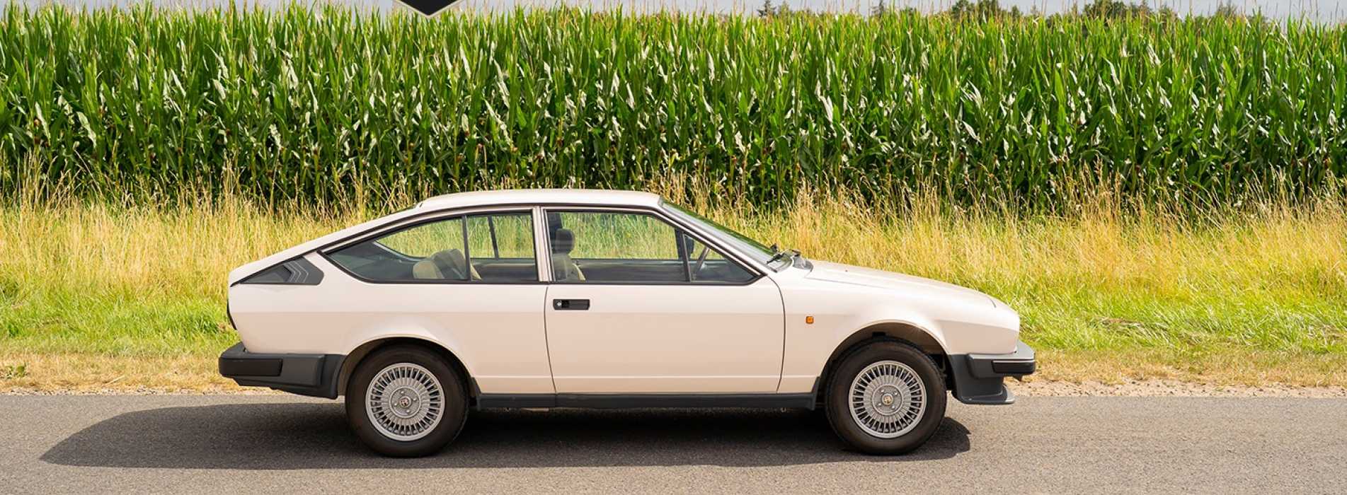 Alfa Romeo GTV 2.0 2