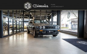 BMW 320 i E 30 4