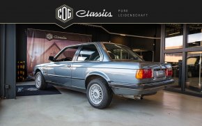 BMW 320 i E 30 19