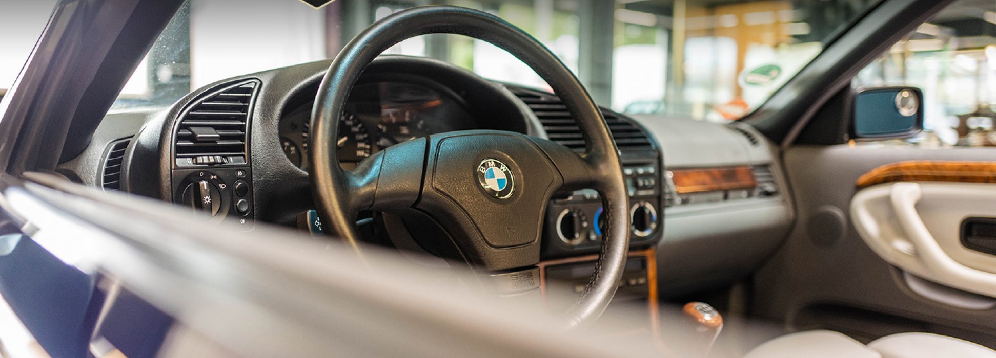 BMW 320 i Cabrio 10