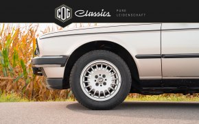 BMW 320 E30  21