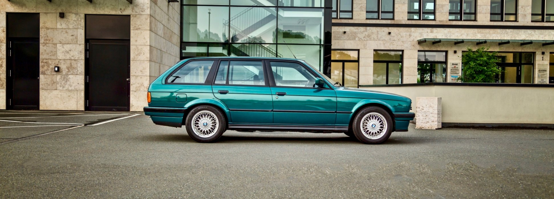 BMW 325 i E30 Touring  1