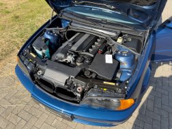 BMW 325 Ci  11