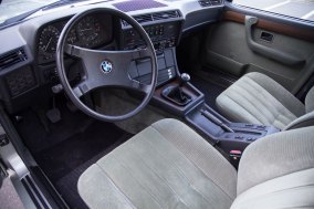 BMW 732 i 27