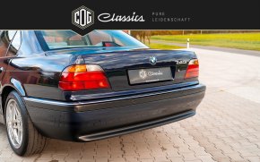 BMW 740 E38  13