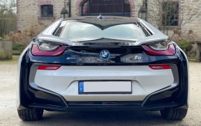 BMW i8 Pure Impulse 13