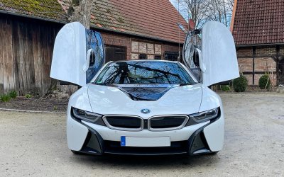 BMW i8 Pure Impulse 1