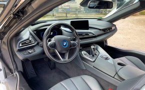 BMW i8 Pure Impulse 25