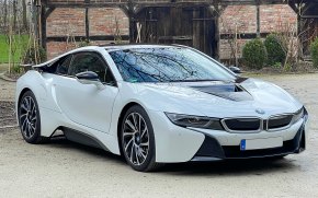 BMW i8 Pure Impulse 6