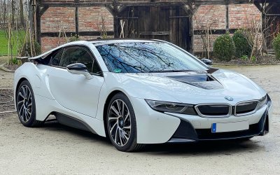 BMW i8 Pure Impulse 3