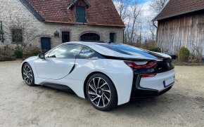 BMW i8 Pure Impulse 10