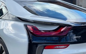 BMW i8 Pure Impulse 11