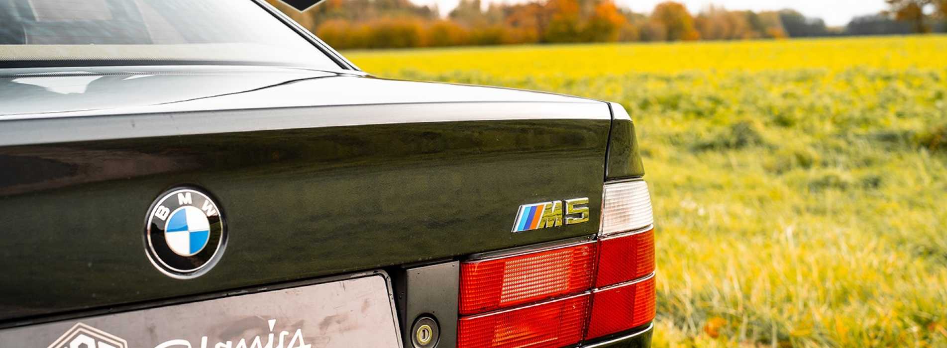 BMW M5 E34  18