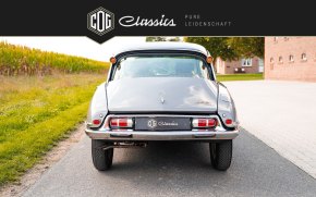 Citroën DS 21 Pallas 10