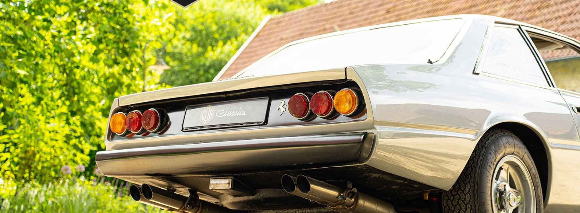 Ferrari 365 GT4 2+2 17