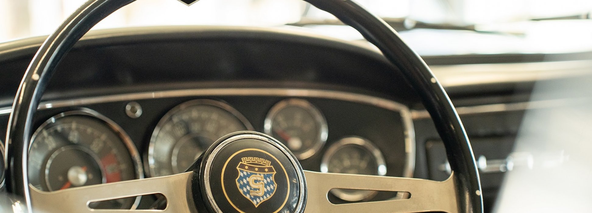 Glas 1700 GT Coupe 8