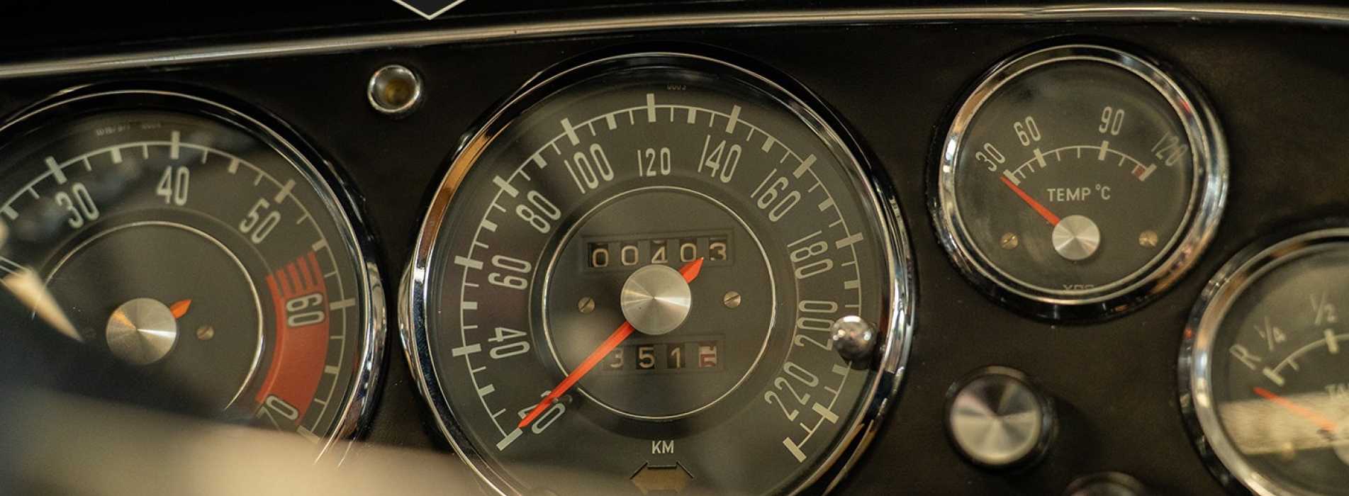 Glas 1700 GT Coupe 8