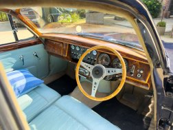 Jaguar Daimler V8  11