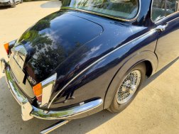 Jaguar Daimler V8  17