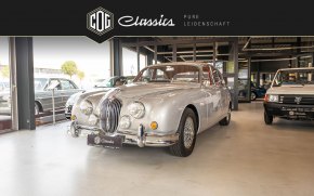 Jaguar MK II 4