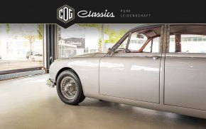 Jaguar MK II 9