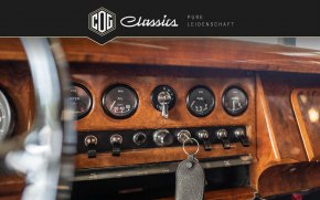 Jaguar MK II 111