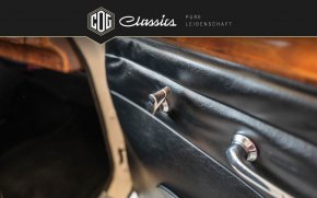 Jaguar MK II 141