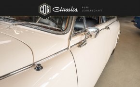 Jaguar MK II 49