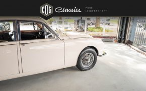 Jaguar MK II 35