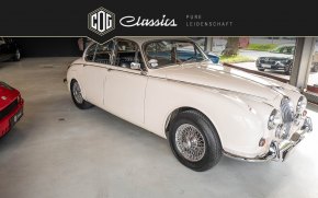 Jaguar MK II 37