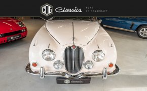 Jaguar MK II 43