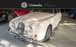 Jaguar MK II 4