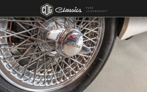 Jaguar MK II 81