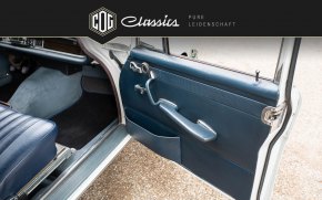Mercedes-Benz 230 S Limousine W111 70
