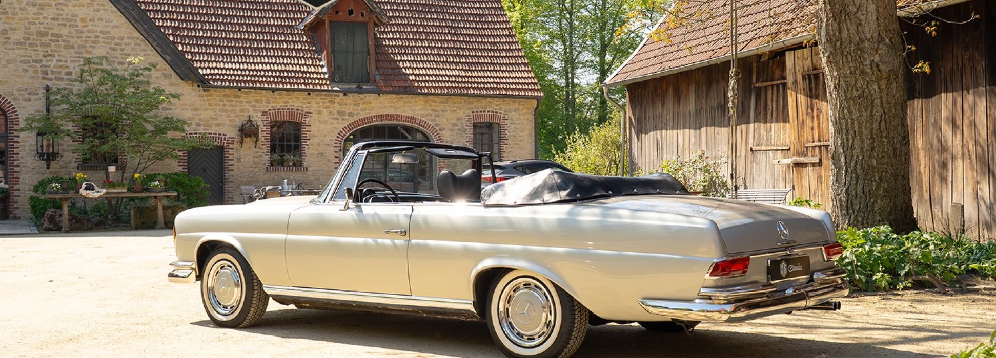 Mercedes-Benz 280 SE W111 2