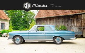 Mercedes-Benz 280 SE W111 Coupe 9