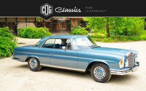 Mercedes-Benz 280 SE W111 Coupe 12