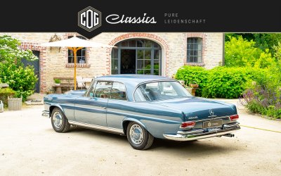 Mercedes-Benz 280 SE W111 Coupe 2