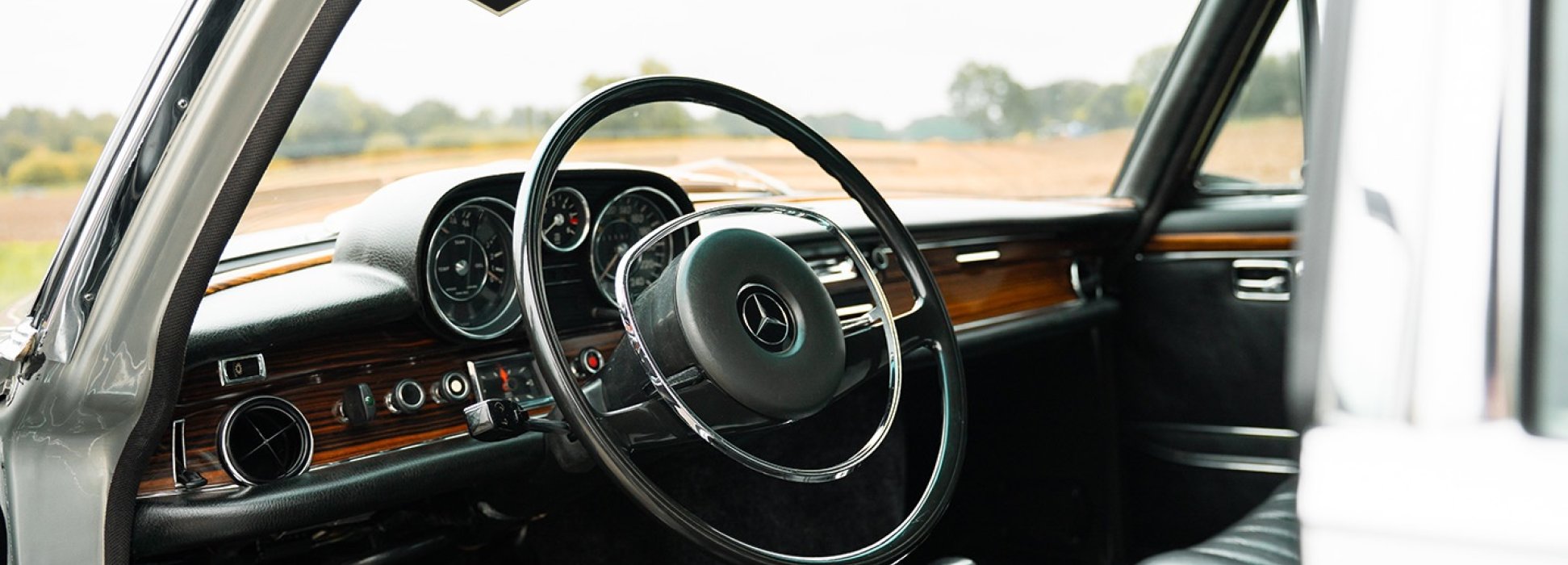 Mercedes-Benz 300 SEL 6.3 9
