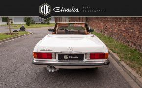 Mercedes-Benz 450 SL 23