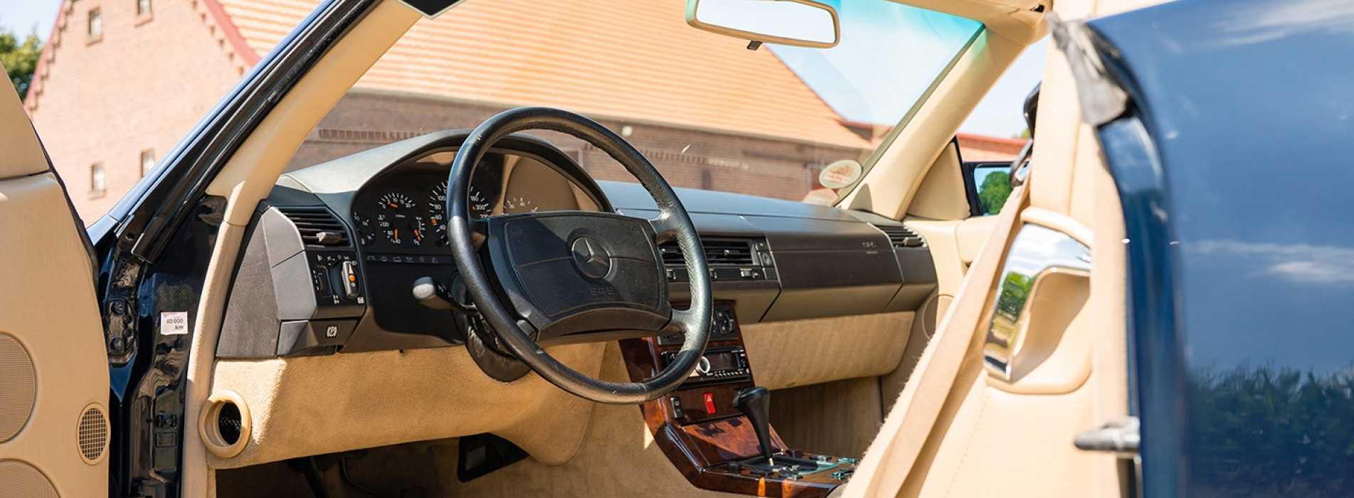 Mercedes-Benz 500 SL  26