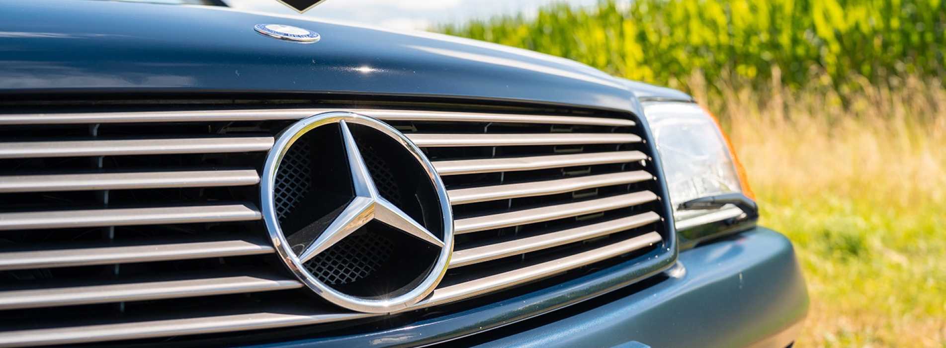 Mercedes-Benz 500 SL  25