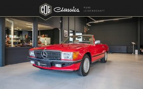 Mercedes-Benz SL 300 R107 6