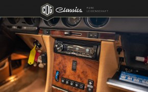 Mercedes-Benz SL 300 R107 123