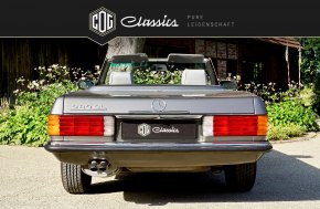 Mercedes-Benz SL 380 R107 26