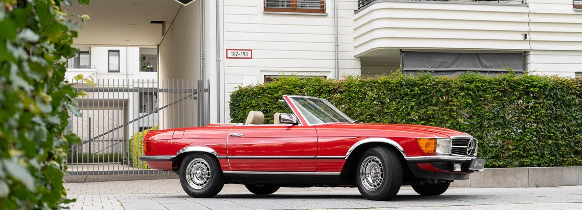 Mercedes-Benz SL 500 R107  6