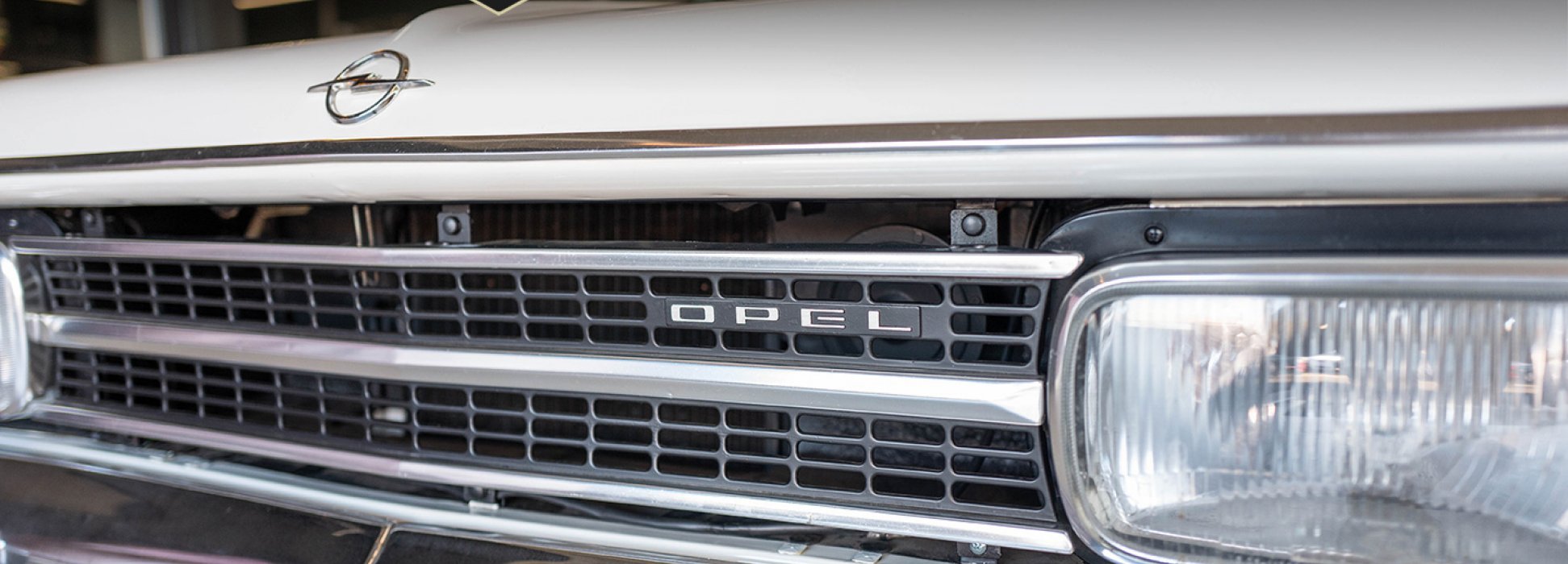 Opel Rekord 1900 L 8