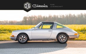 Porsche 911 Targa 2.4  7