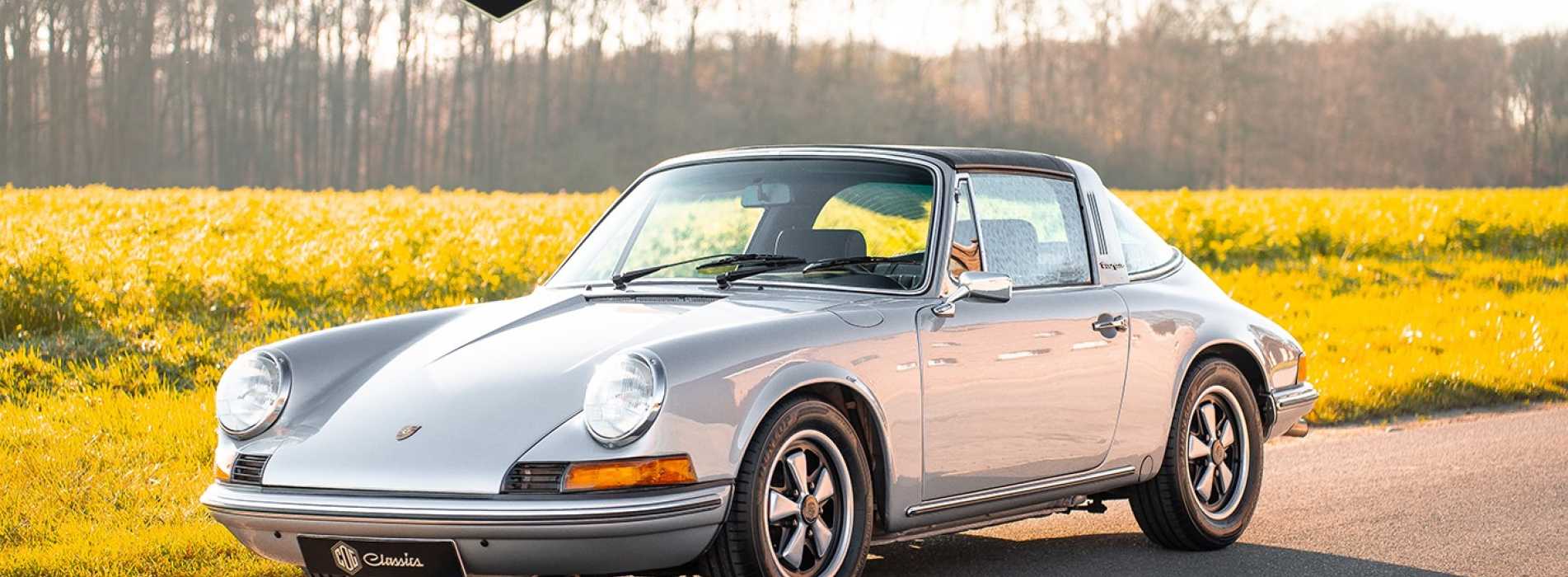 Porsche 911 Targa 2.4  1