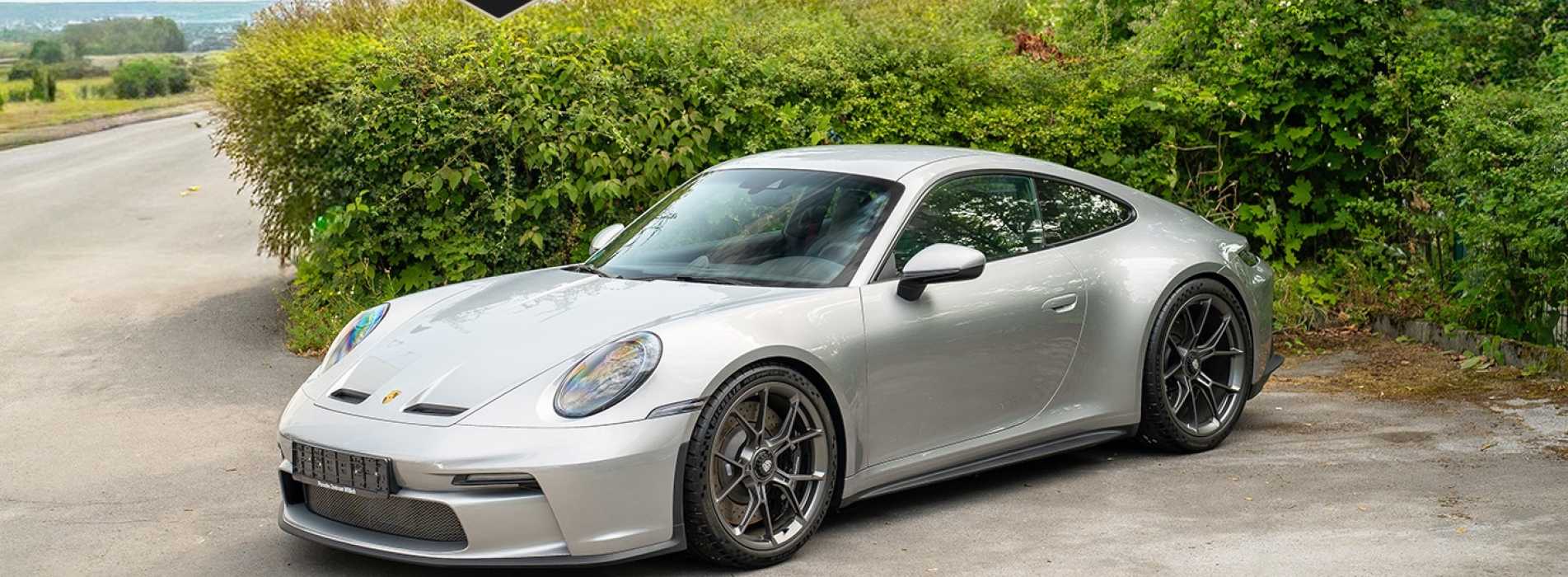 Porsche 911 GT3 Touring  7